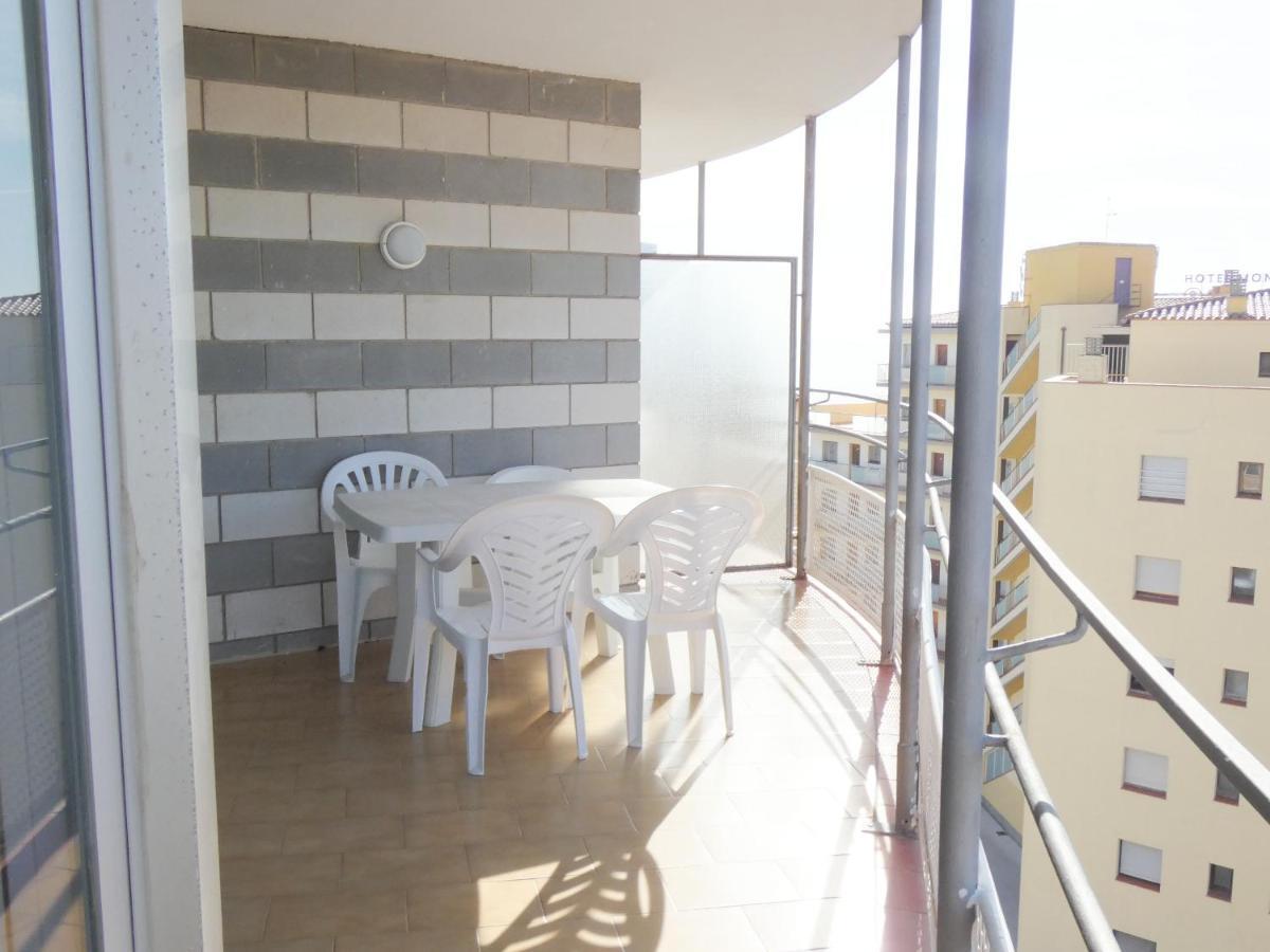 Bora 6-B Apartment Roses Bagian luar foto