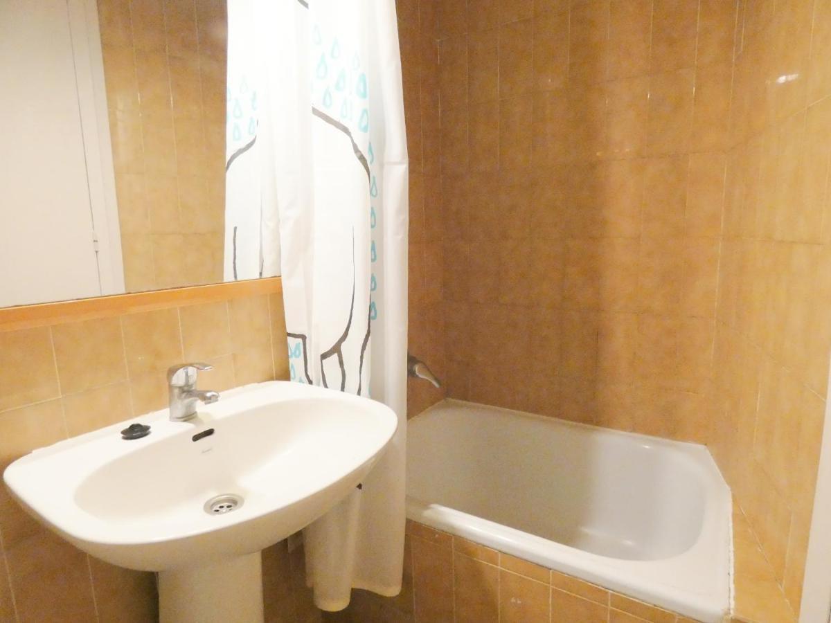 Bora 6-B Apartment Roses Bagian luar foto